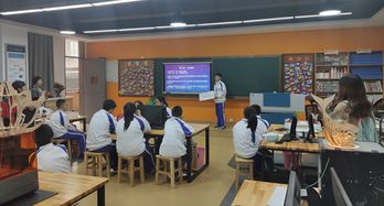 探索STEM教育新方向 中教启星亮相2019中国STEM教育发展大会 引领教学设备研发新篇章