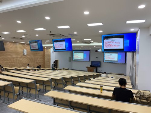 学生们热捧的川大&ldquo;网红教室&rdquo;有多强?newline带您感受未来课堂