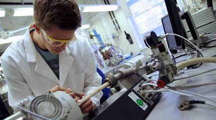 艾臻索引·英国大学材料工程 国民经济发展的三大支柱之一与教学设备研发